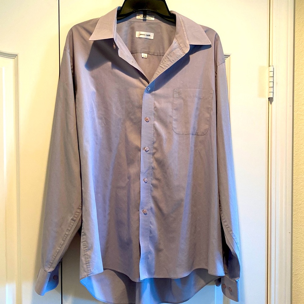 DONATED Pierre Cardin men’s dress shirt